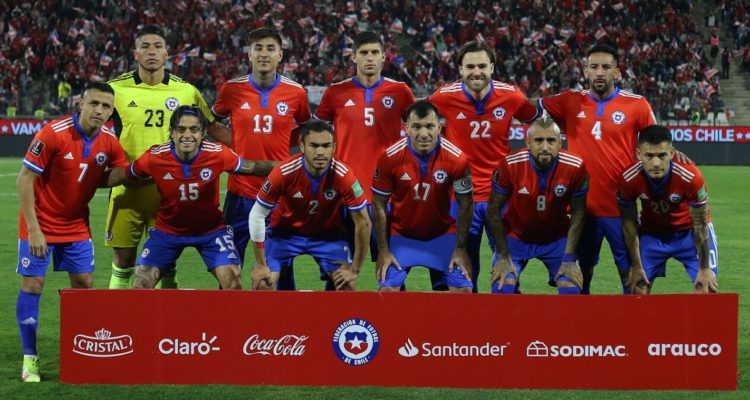 La Roja: jugadores y exjugadores iniciaron curso para DT.