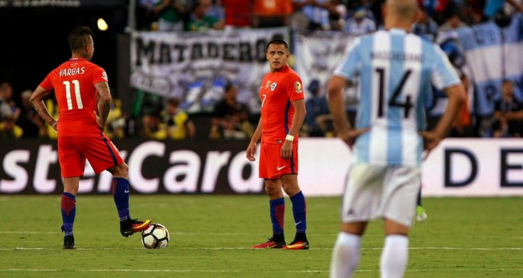 Lasarte y su especial petición a Alexis Sánchez y Eduardo Vargas en La Roja