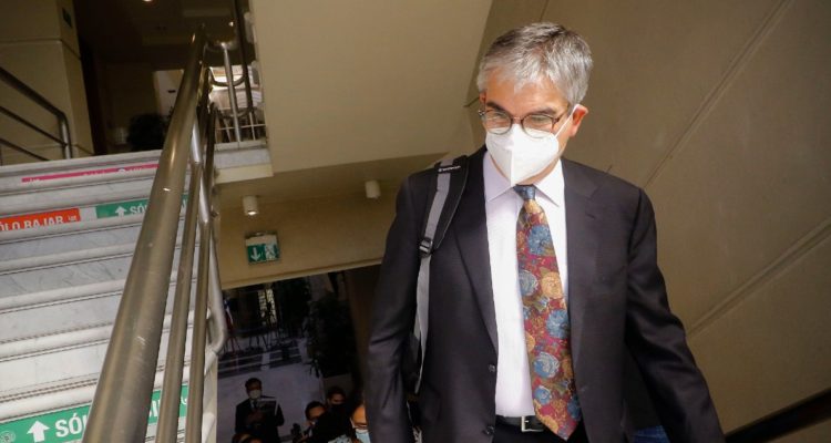 Gobierno definiría en próximas horas junto con CUT los productos básicos que podrían ser subsidiados