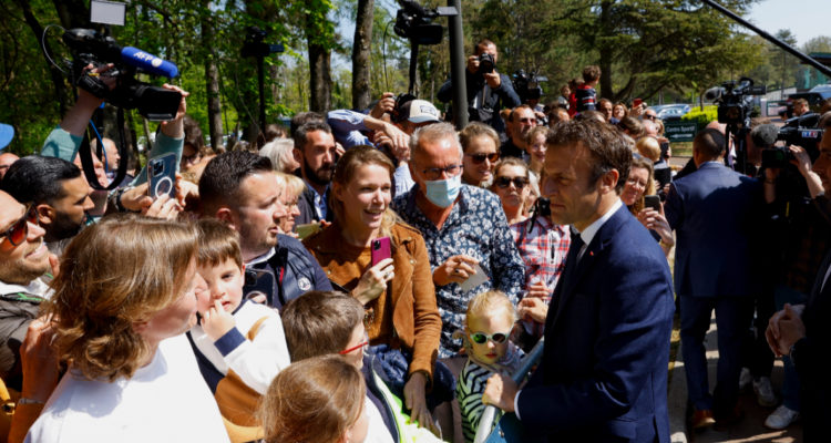Mélechon celebra derrota de Le Pen pero critica victoria de Macron Es el presidente peor elegido