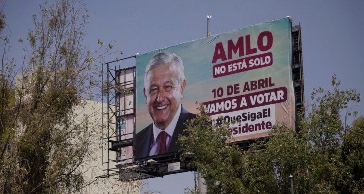 México se prepara para la consulta de revocación de mandato de López Obrador