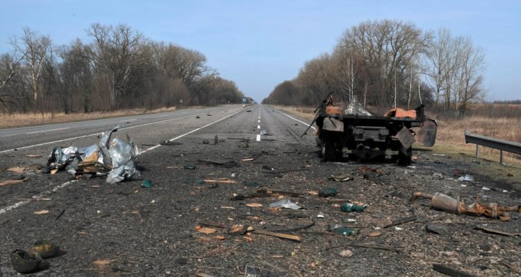 Destrucción en Ucrania, donde Rusia cometería crímenes de guerra