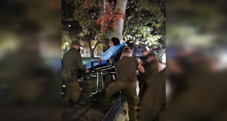 Mujer en situación de calle da a luz con ayuda de Carabineros