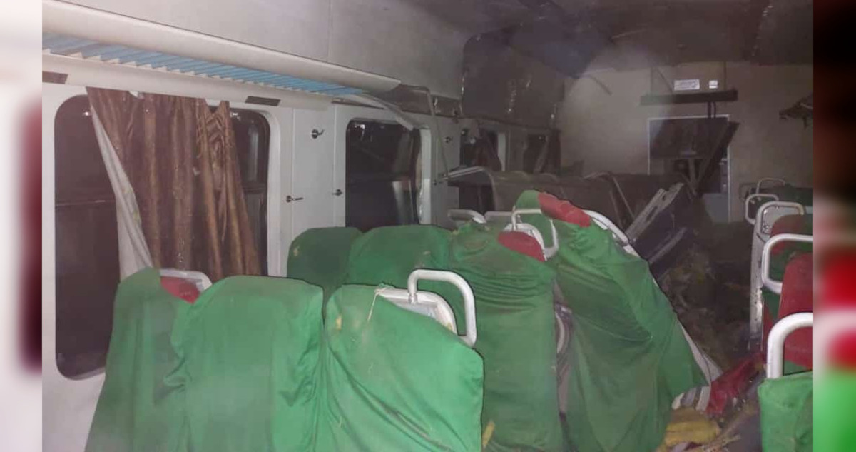 Fotografía del interior del tren tras el ataque.