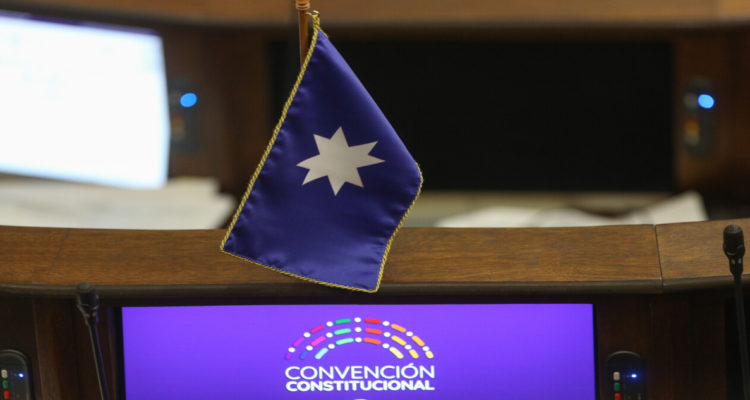 Oposición oficia a Contraloría por postura del Gobierno ante Plebiscito de Salida