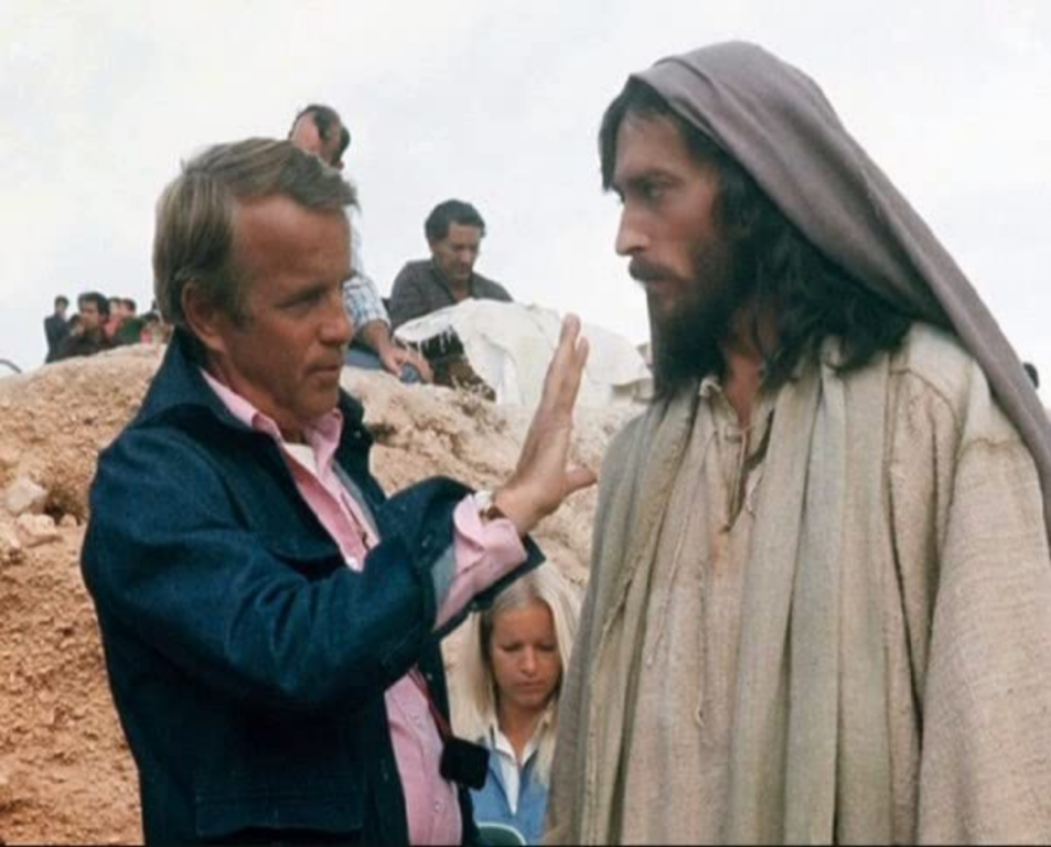 Franco Zeffirelli y Robert Powell en Jesús de Nazareth