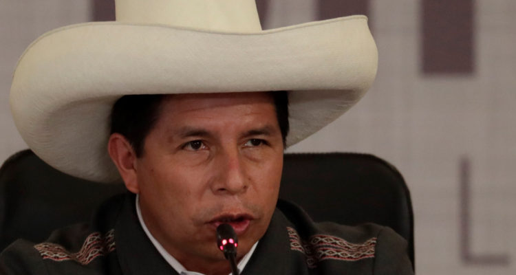 Perú: presidente Pedro Castillo anuncia fin al toque de queda en Lima