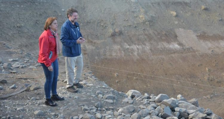 Leitao y Orrego revisan situación de piscinas de Quebrada de Macul ante alerta por lluvias