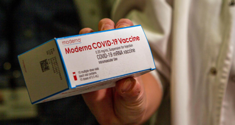 vacuna-laboratorio-moderna