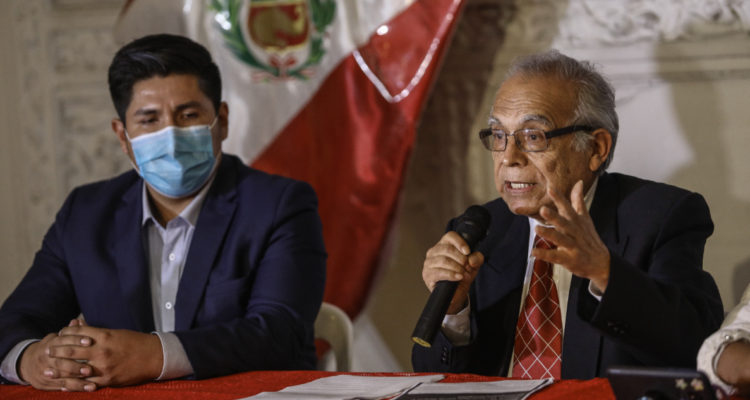 Primer ministro de Perú dice que es posible que caiga el Gobierno del presidente Pedro Castillo