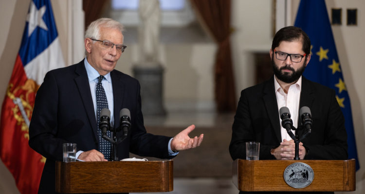 Representante de la UE destaca proceso constituyente en Chile: pidió que “todos tengan cabida”