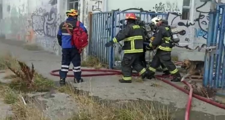 Rescate de hombre incendio