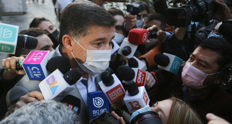 General (r) Ricardo Martínez llega a declarar ante ministra Rutherford: insistió en su inocencia