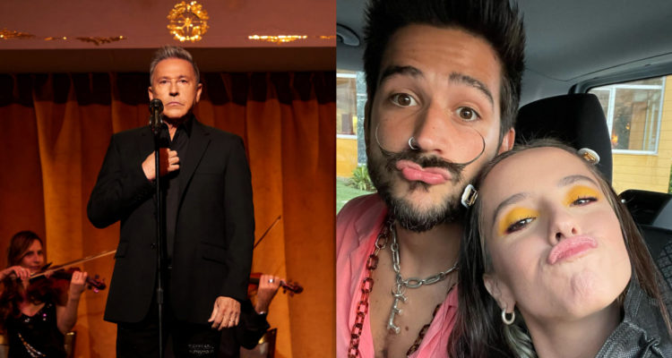 Ricardo Montaner serio con un micrófono en mano. A su lado, una foto de Camilo y Evaluna juntos.