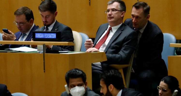 Rusia anuncia que se retira “voluntariamente” del Consejo de DDHH de la ONU tras suspensión