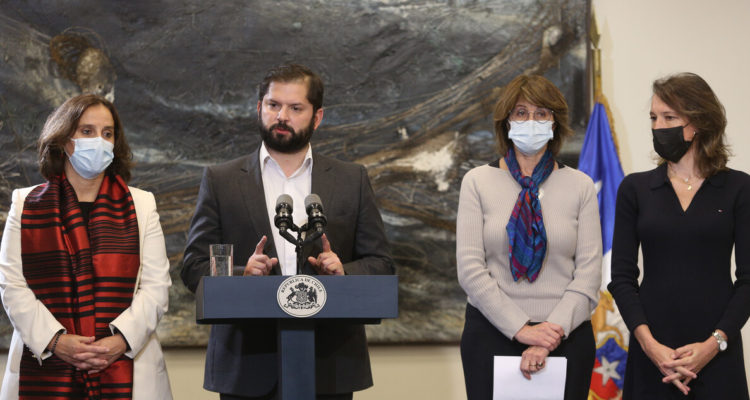 Río Silala: Presidente Boric espera mejorar relaciones con Bolivia tras fin del juicio en La Haya