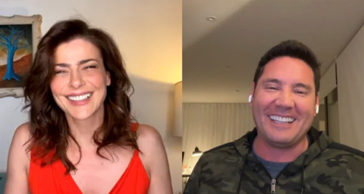 Tonka Tomicic conversando con Francisco Saavedra en Instagram.