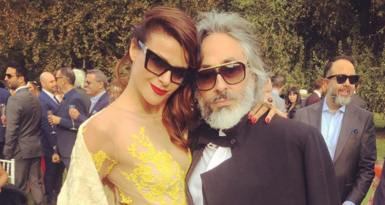 Tonka Tomicic abrazada de su esposo apodado Parived.