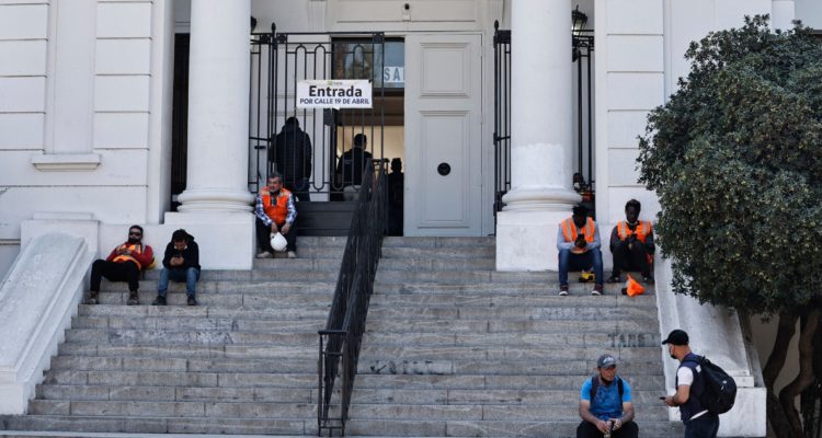 Desvinculan a trabajadores de megaproyecto de Ñuñoa