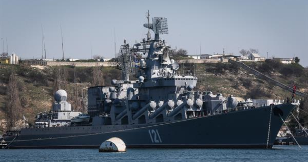 Ucrania confirma ataque contra buque de guerra ruso Moska: Moscú lo niega y acusa un incendio