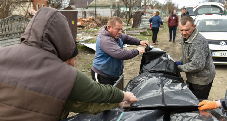 Fiscal general de Ucrania asegura que se cometieron crímenes de guerra en 6 mil lugares