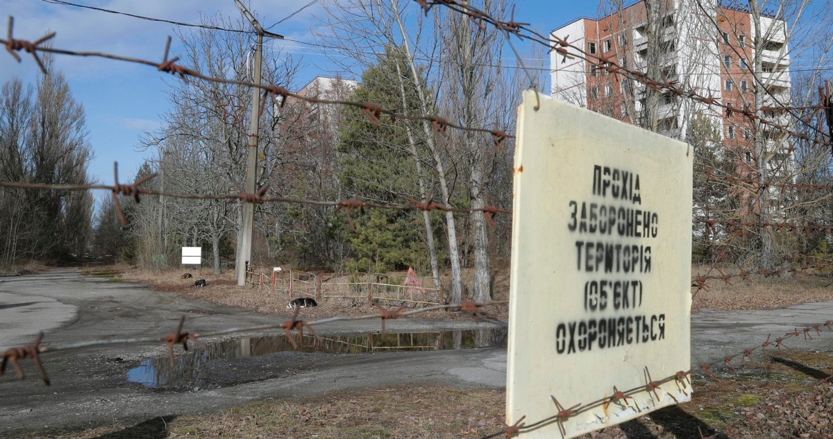 Ucrania denuncia robo y destrucción de central chernóbil