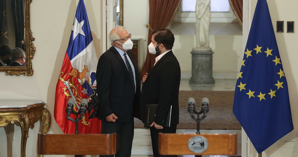 Jefe de la diplomacia de la UE pide al presidente Boric no “reabrir” negociaciones sobre Acuerdo