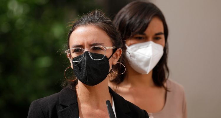 Camila Vallejo respalda a Izkia Siches