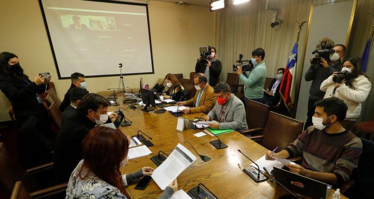 “No sé qué tengo que hacer acá”: Breve intervención de alcalde de Alto Hospicio por AC contra Allama