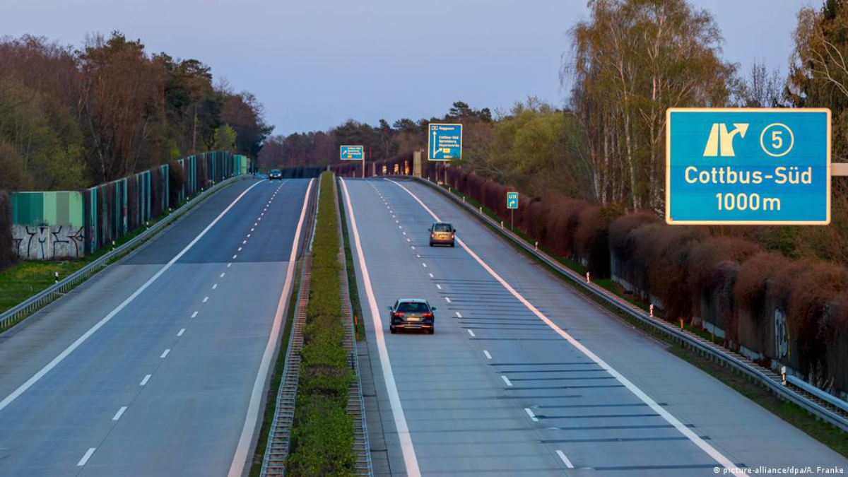 Los conductores alemanes no tienen límite para conducir por sus autopistas.