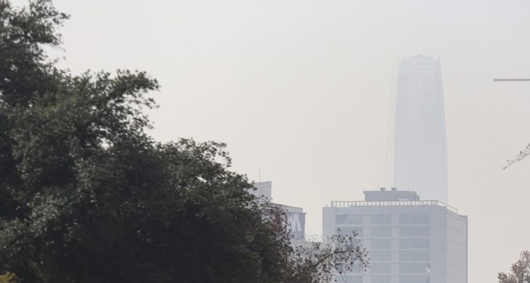 Decretan tercera Alerta Ambiental consecutiva en Santiago