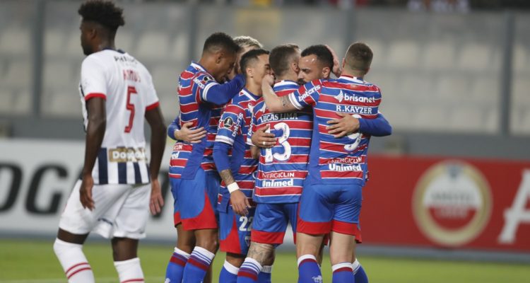 Alianza Lima vs Fortaleza.