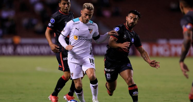 Antofagasta y Liga de Quito en su primer partido.