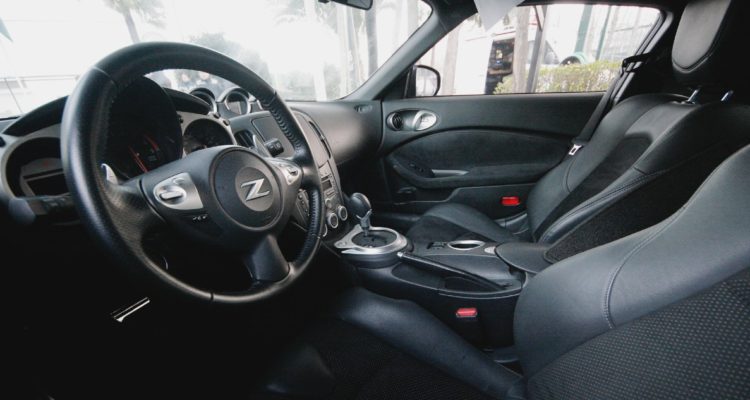 Diputados UDI acusan posible colusión de automotoras y piden que FNE y Sernac investiguen