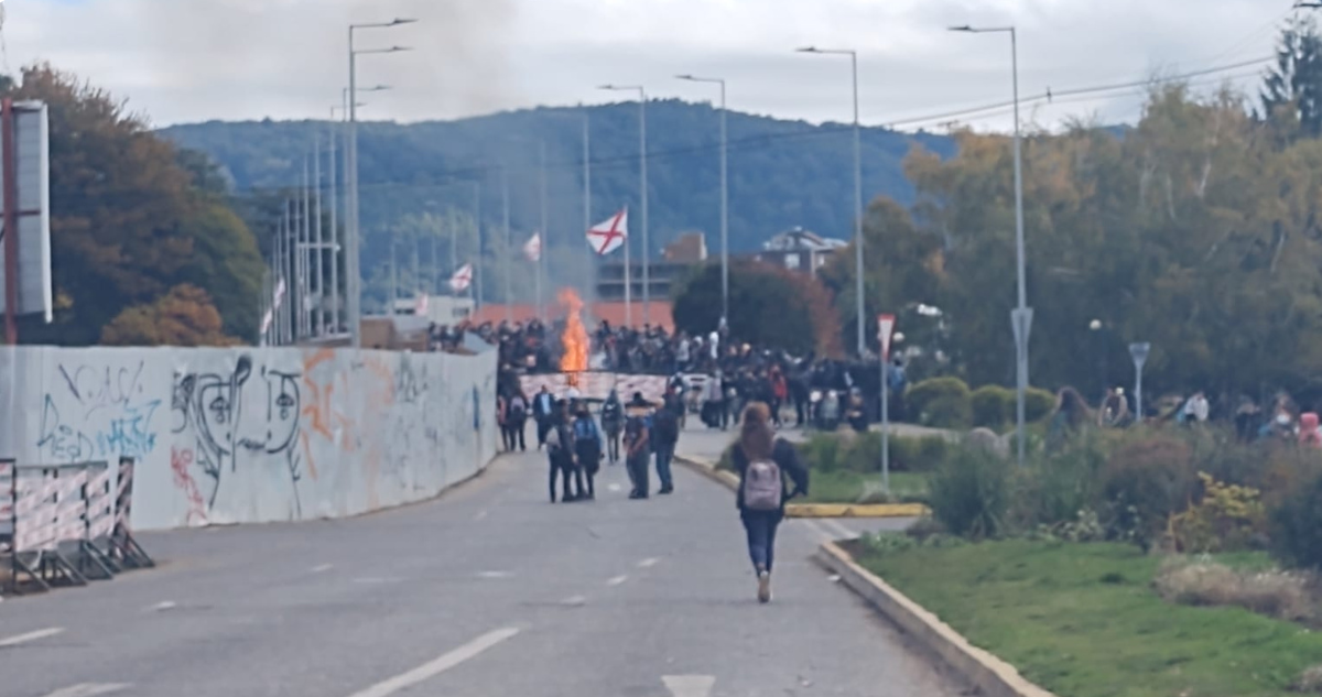 Barricada de estudiantes en Valdivia