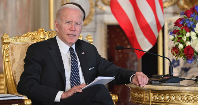 Biden advierte con intervención militar si China intenta tomar Taiwán