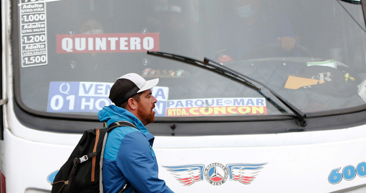 Pago electrónico en buses de Valparaíso causa rechazo entre conductores.