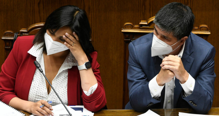 Cadem: aprobación de la ministra Siches se desplomó al 33% durante abril