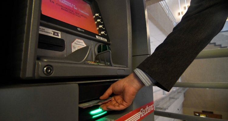 SII podrá conocer saldos de cuentas bancarias en ciertos casos: la medida está lista para ser Ley