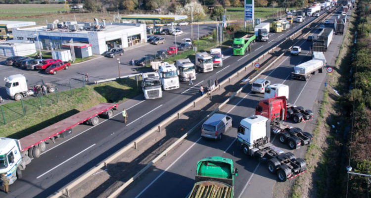 Gremios de los camioneros no descartan nueva movilización: realizarán consulta nacional