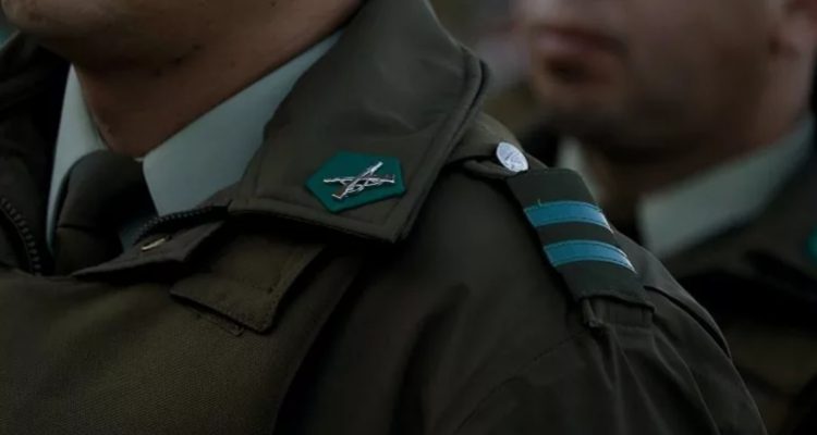 Mujer acusa que carabineros la golpearon en Buin