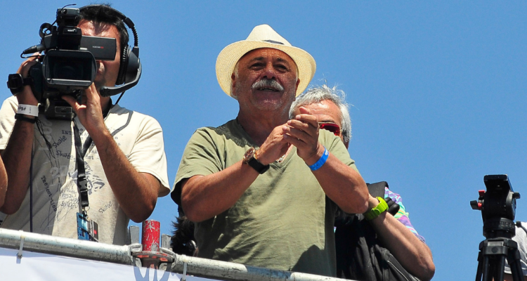 Carlos Caszely viaja junto al plantel de Colo Colo para enfrentar a River Plate