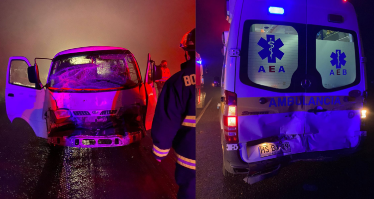 Colisión entre ambulancia y furgón en Valdivia