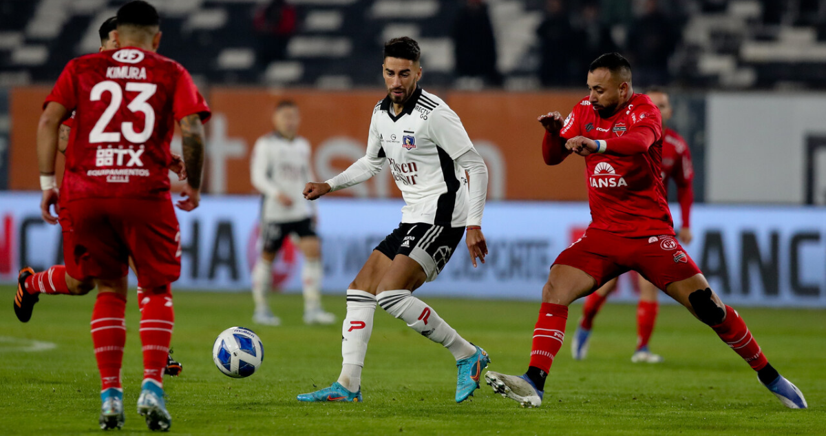 Colo Colo y Ñublense igualaron por el Campeonato Nacional.