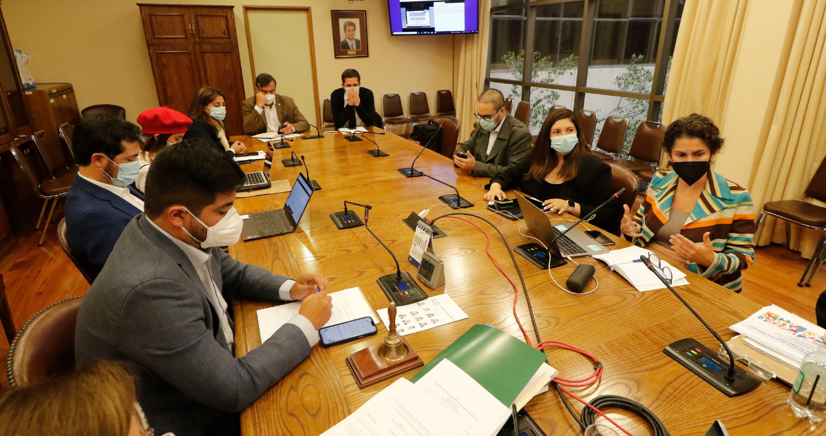 comision de medio ambiente aprueba acuerdo de escazu