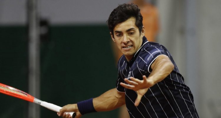 Cristian Garin quiere avanzar a tercera ronda en Roland Garros