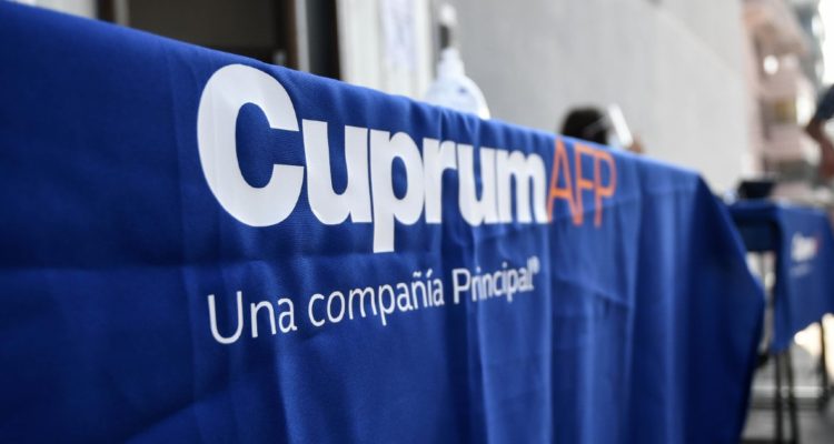 Declaran inadmisible recurso de protección de Cuprum contra S. de Pensiones por campaña publicitaria