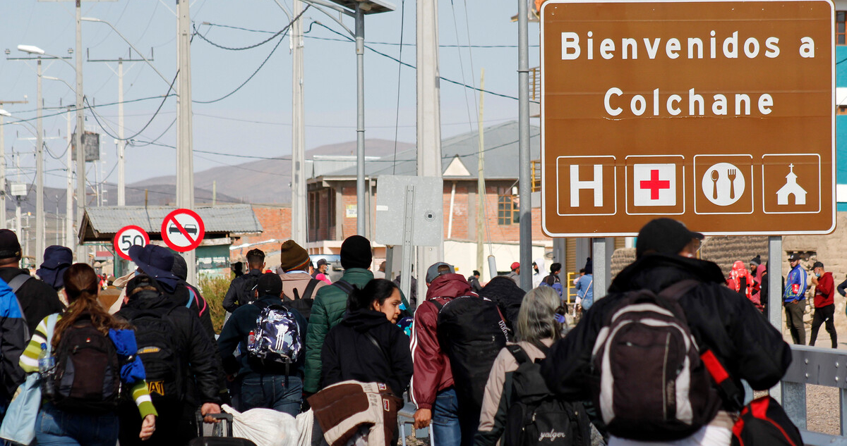 Oposición tilda de “perdonazo” cambio de decreto para residencia temporal de extranjeros en Chile