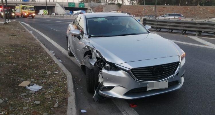 Delincuente muere atropellado por víctima que frustró encerrona en la Ruta 5 en Santiago