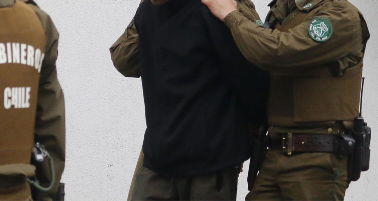 detienen a dos ciudadanos extranjeros en colchane